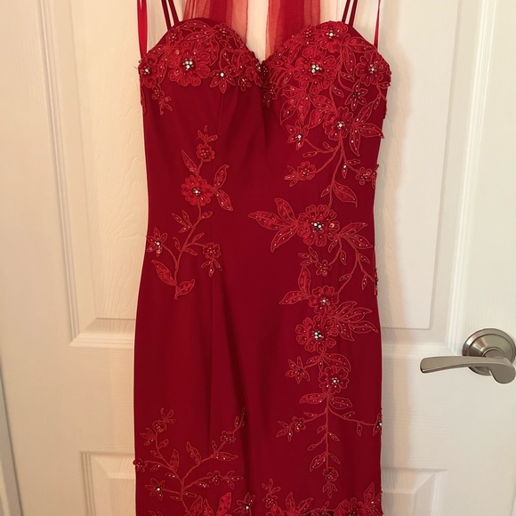 Red embroidered beaded grad dress. Formal gown - Picture 8 of 11